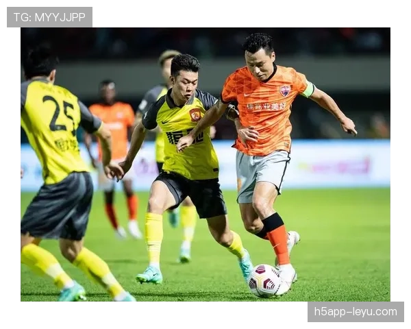 巴洛贡传射建功，助力球队稳固联赛竞争地位