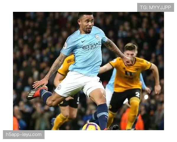 拉科鲁尼亚防线表现稳健，数据彰显屡次化解对手威胁