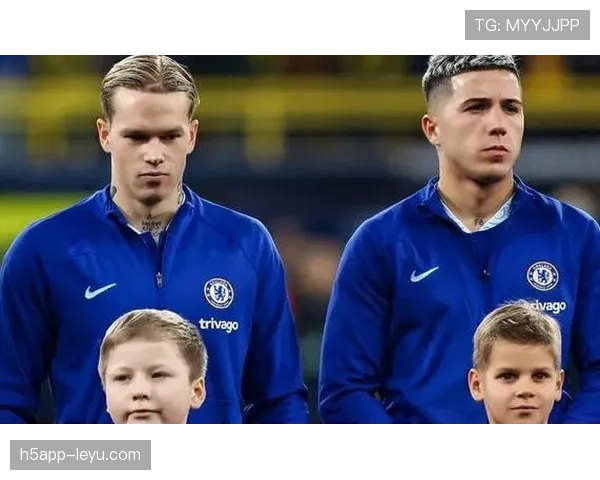 恩佐 vs 巴尔韦德：全能中场的覆盖范围与攻防贡献对比