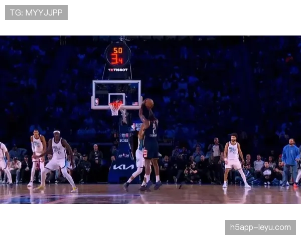 莱昂纳德利用单打拉开空间效率飙升，显著优于双核组合时期表现